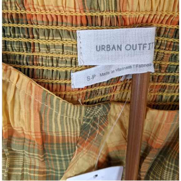 Urban Outfitters Lorelei Sleeveless Yellow Plaid Romper - Picture 11 of 15